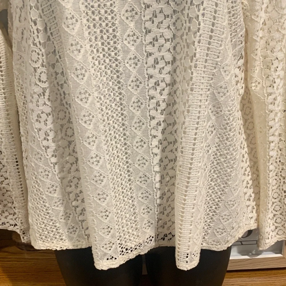 Hollister Cream Lace Blouse